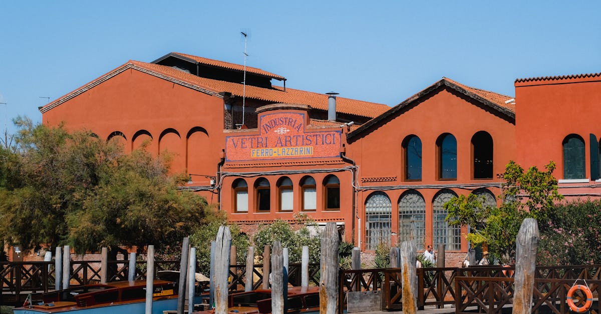¿Qué hace al vidrio de Murano tan especial y único?