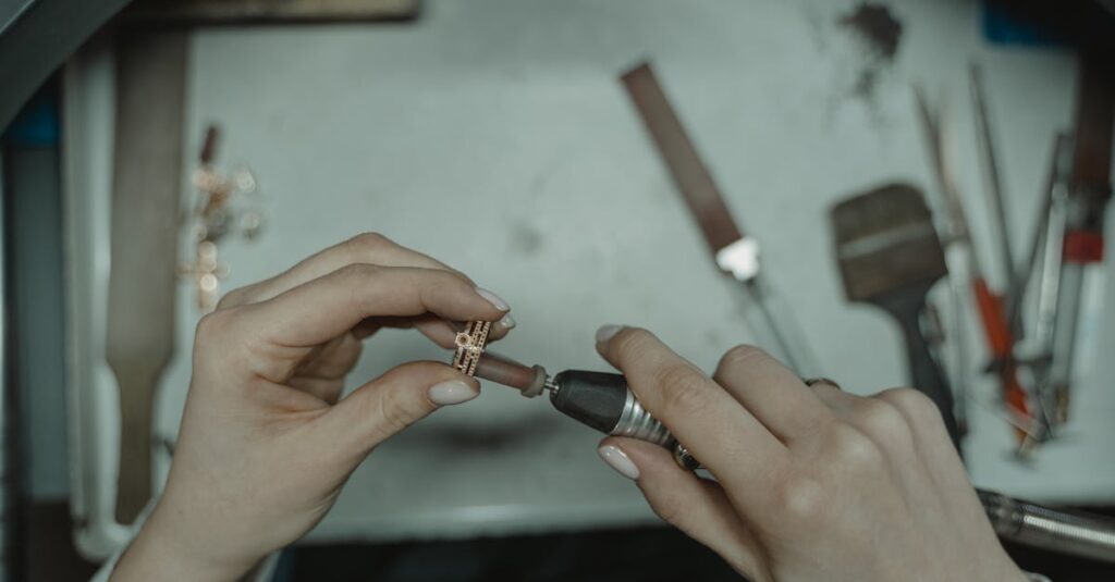 ¿Qué hace un orfebre y por qué es esencial su labor?