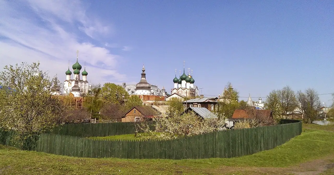 ¿Cómo influyeron las religiones populares en la Rus de Kiev?