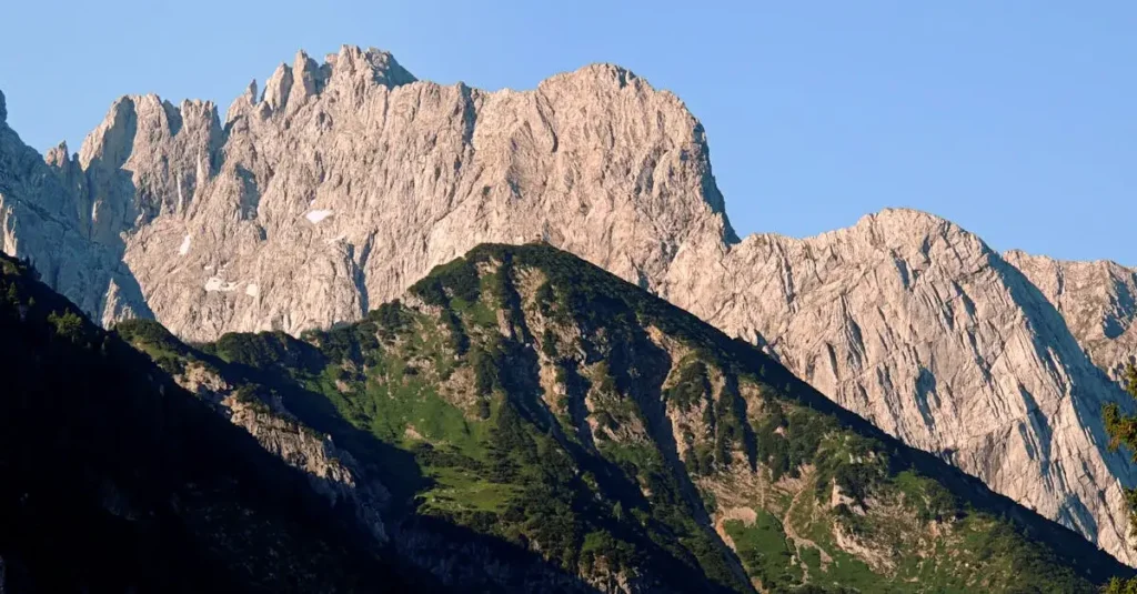 ¿Qué ofrece el Parque Nacional Hohe Tauern en Austria?