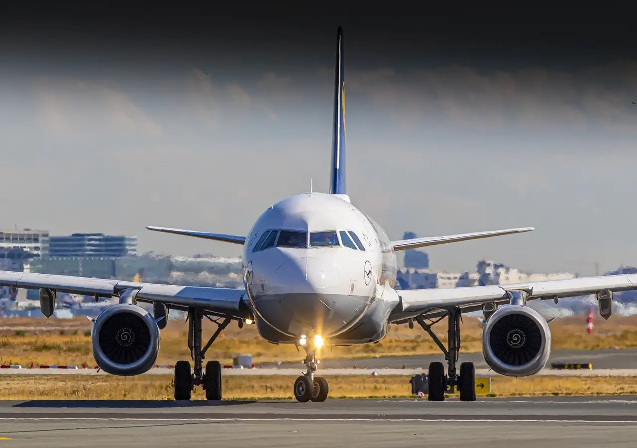 ¿Cómo la aviación se adapta a las tecnologías ecológicas?
