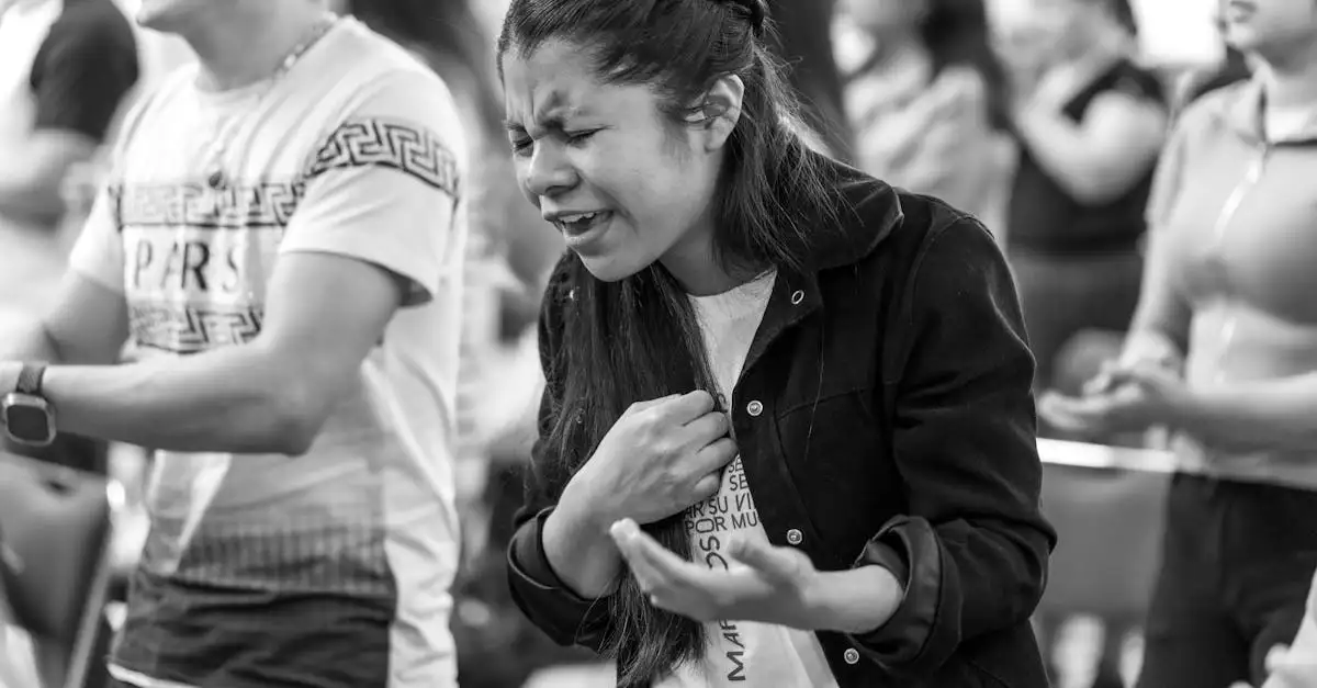 ¿Cuál es la influencia de la religión en las comunidades mayas hoy?