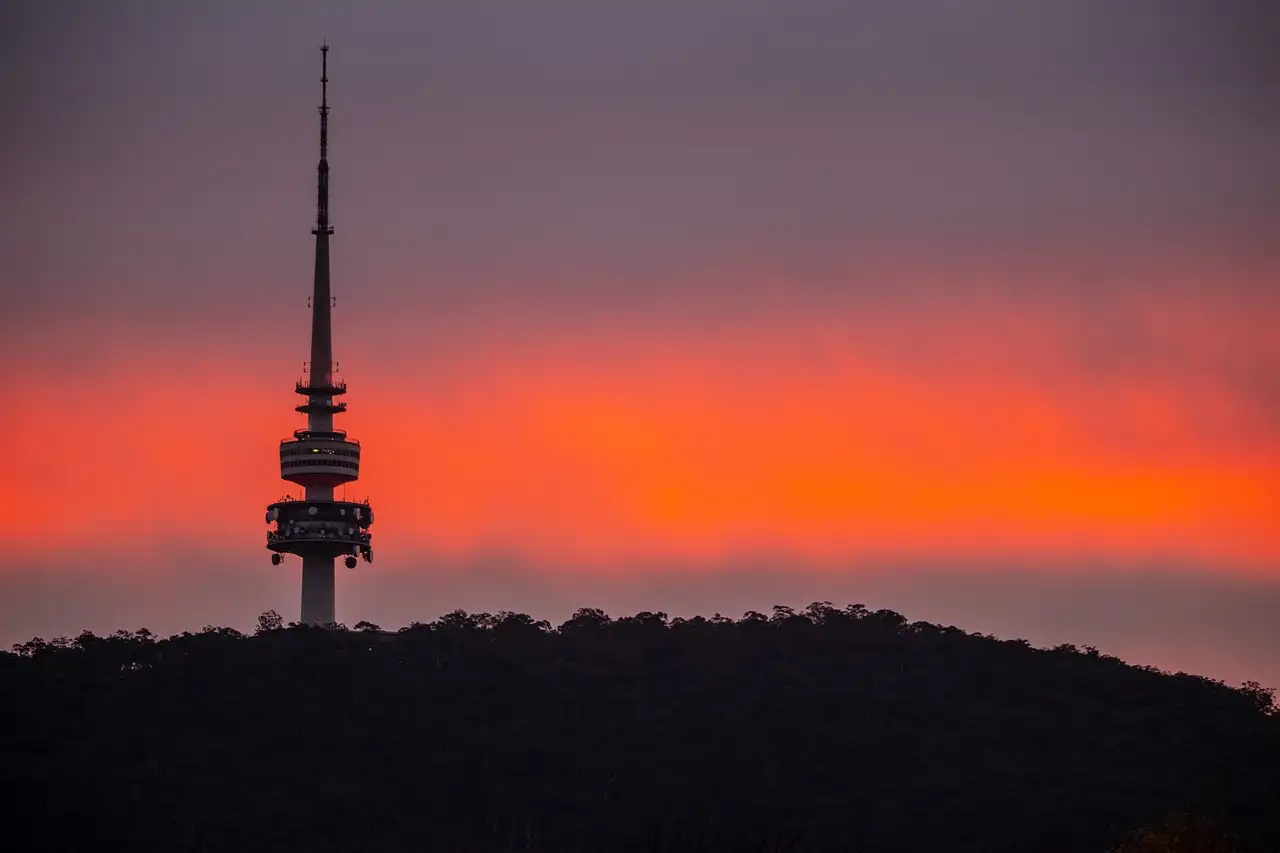 ¿Sabes qué estilo arquitectónico define a Canberra?