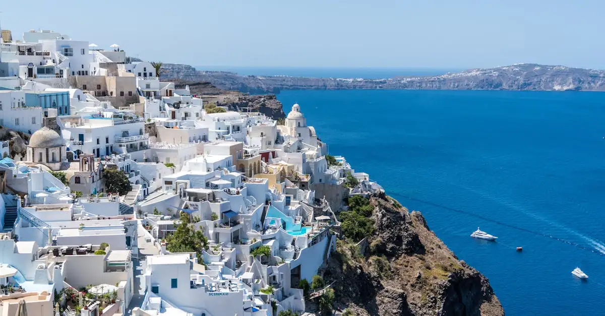 ¿Dónde está la isla griega de casas blancas?