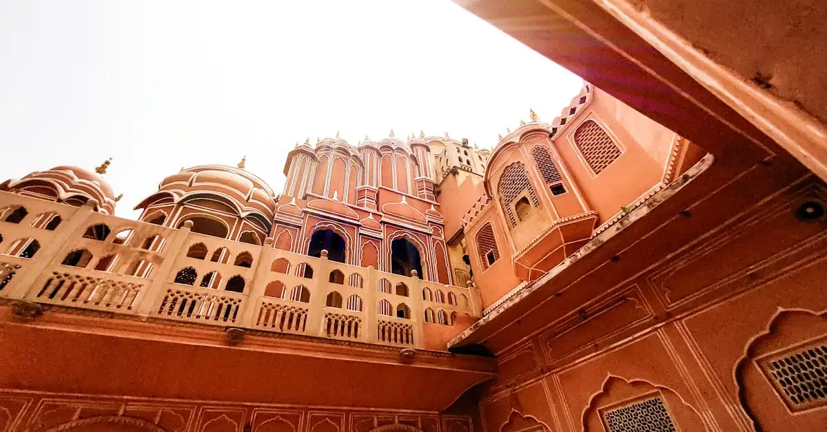 ¿Sabes qué ciudad de India destaca por sus palacios?