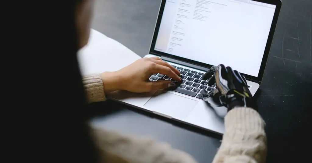 ¿Cómo mejoran los asistentes digitales la automatización del hogar?