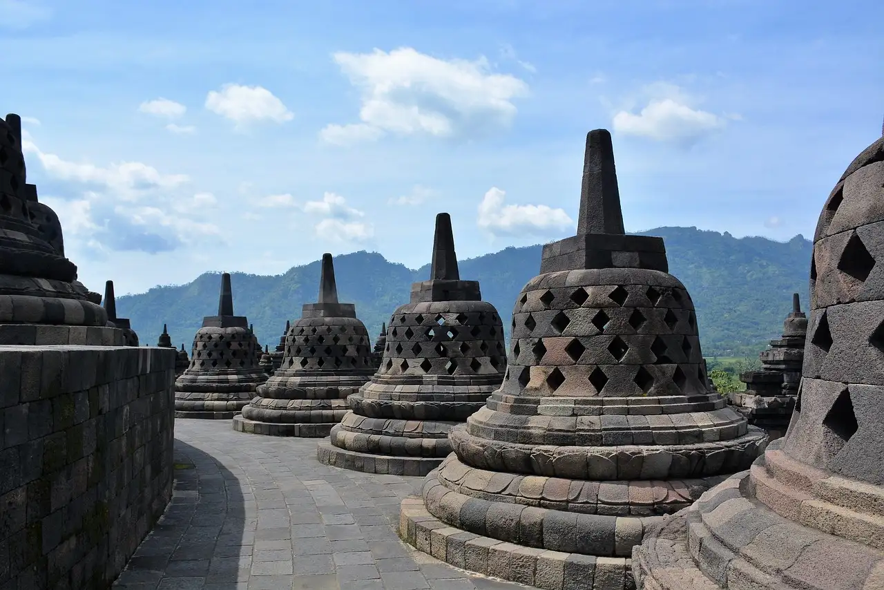 ¿En qué ciudad de Indonesia se encuentra el Borobudur?