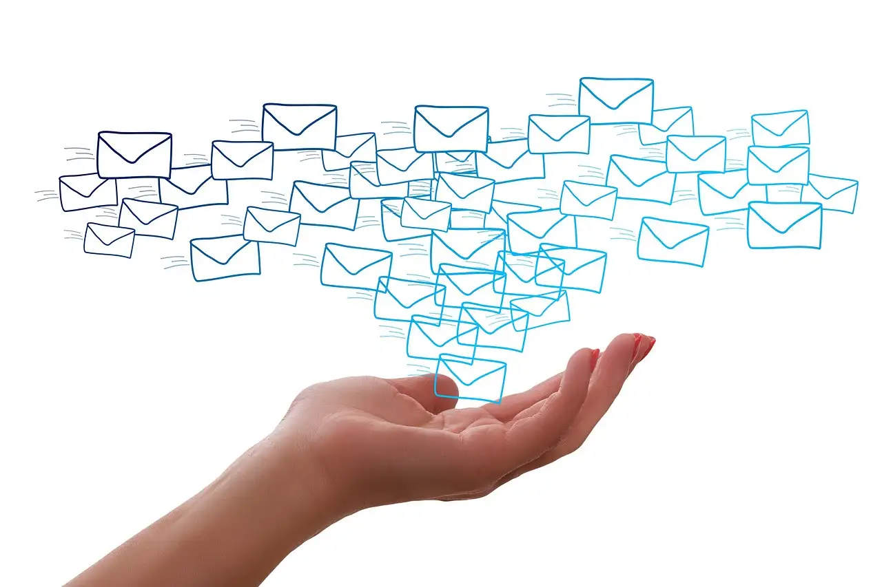 ¿Cómo puedo crear una dirección de correo electrónico fácilmente?