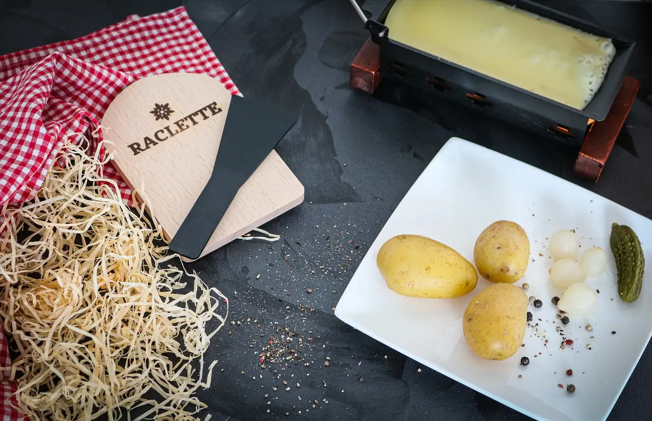 ¿Qué vino blanco marida mejor con raclette? ¡Descúbrelo!
