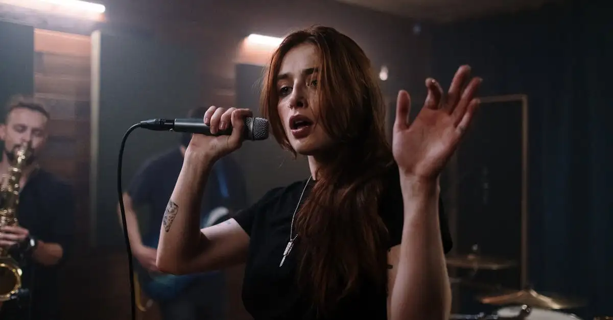 ¿Quién es el cantante de Rolling in the Deep?