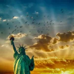 ¿De qué materiales está hecha la Estatua de la Libertad?