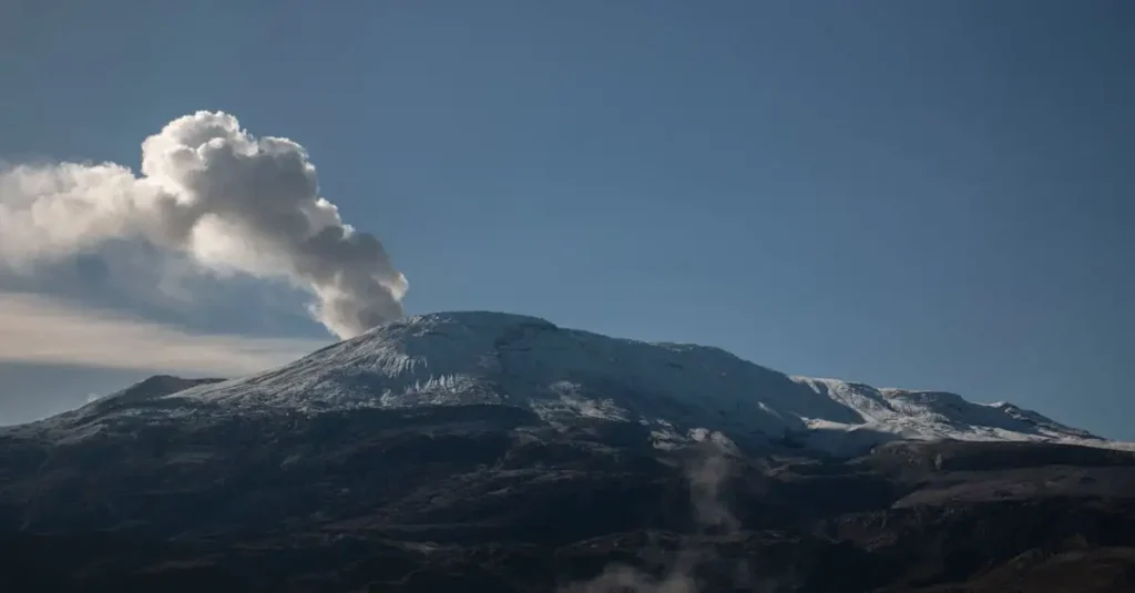 ¿Qué provocó la erupción del volcán Nevado del Ruiz?