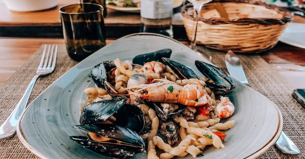 ¿Qué salsas son ideales para acompañar mejillones?
