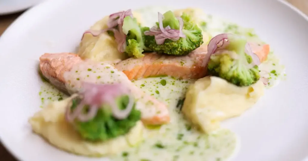 ¿Qué verduras combinan mejor con el salmón? ¡Descúbrelas!