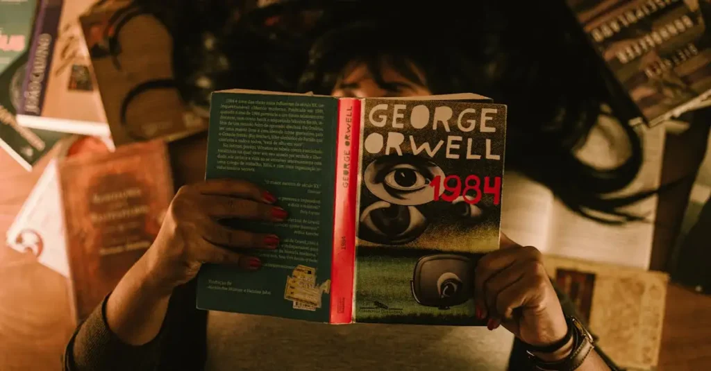 ¿Quién es el autor de la distopía 1984?