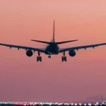 ¿Cuánto dura el vuelo de Ámsterdam a Santorini? ¡Descúbrelo!