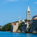 ¿Cuánto dura un vuelo de Ámsterdam a Rab, Croacia?